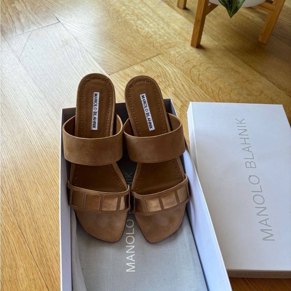 Manolo Blahnik Tan Women's Shoes